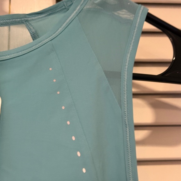 Lululemon Sculpt Cropped Tank - Picture 2 of 6